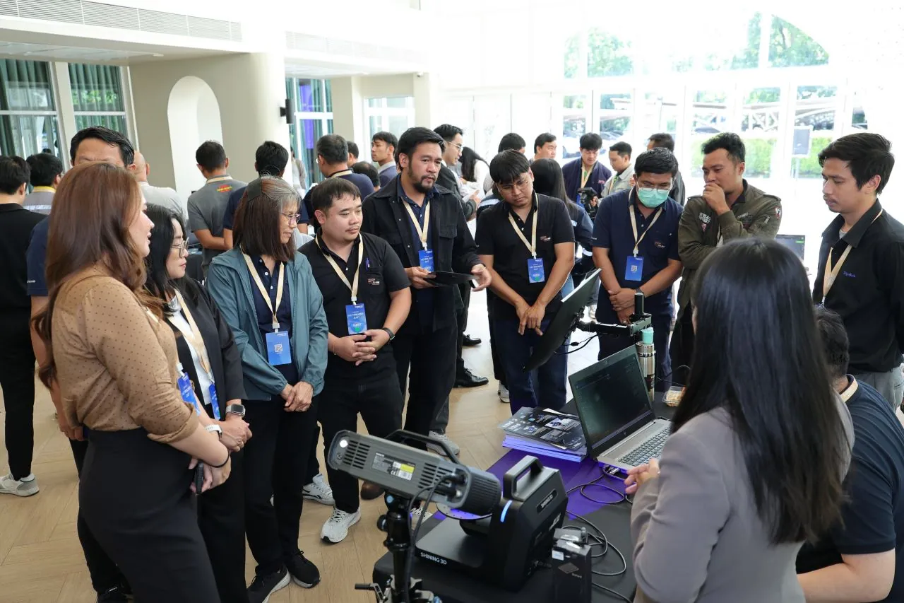 Demonstração de scanner 3D com plateia no Metrology Day